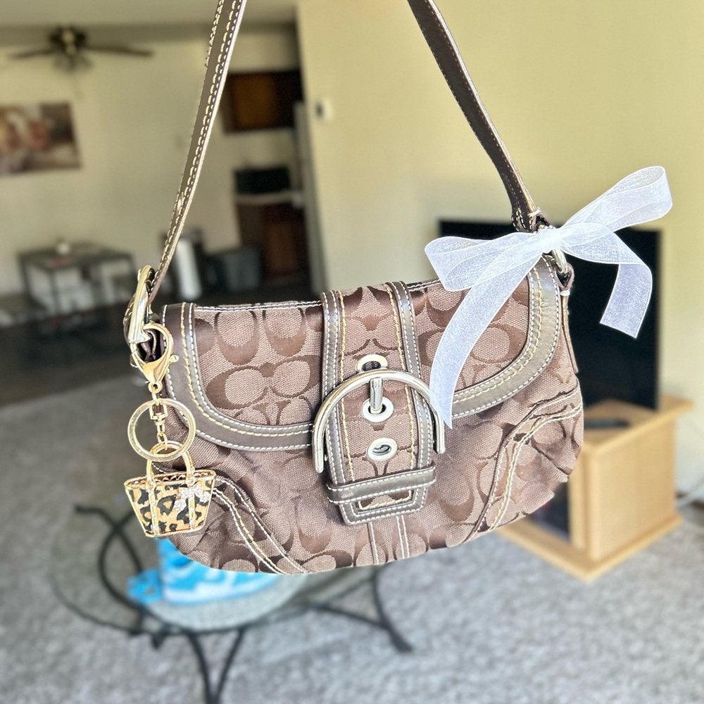 Coach Brown Vintage Y2K Soho Shoulder Bag Signature Buckle Flap